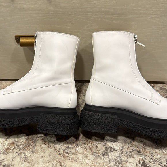 Stuart Weitzman White Charli Zip Sportlift Bootie Creeper Boots 6 W - Picture 14 of 14